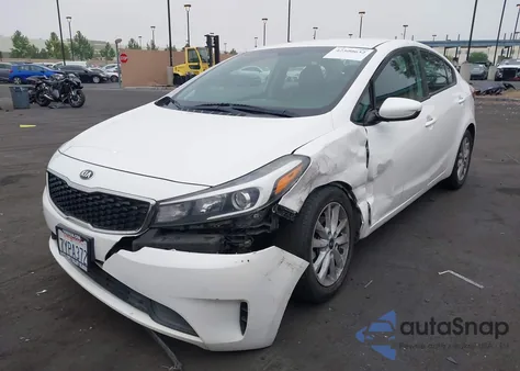 2017 Kia Forte Lx z USA, uszkodzony, nr VIN 3KPFL4A76HE014900